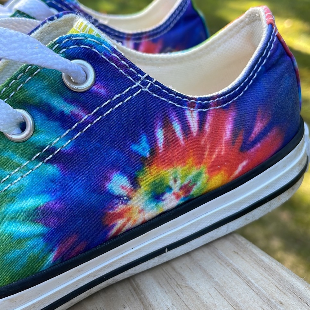 Converse Tie Dye Chuck Taylor All Star Sneakers Size 3 - Picture 3 of 10